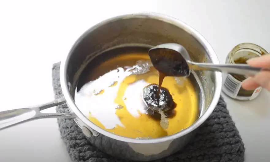 how to make delicious vanilla syrup for your coffee